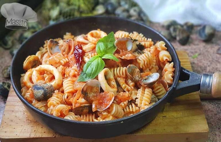 ¿Cómo preparar una deliciosa pasta marinara en solo unos pasos?