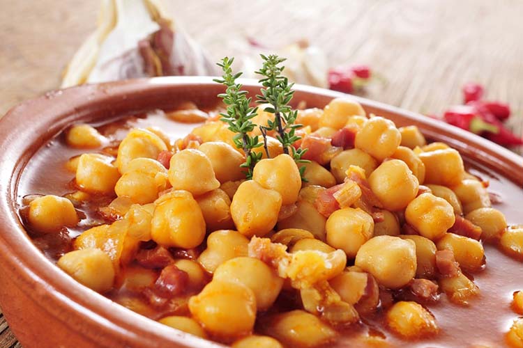 Garbanzos Salteados con Jamón: Una Delicia